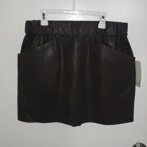 Faux leather mini skirt